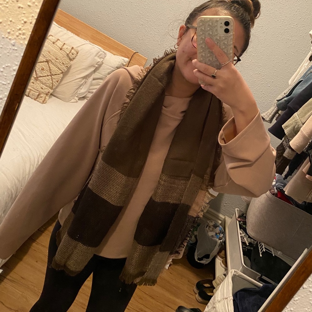 PLAID BLANKET SCARF